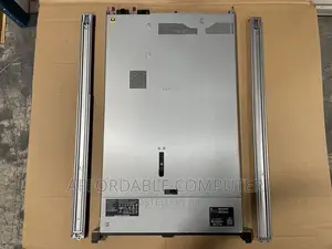 Server HP ProLiant DL360 Gen10 32GB Intel Xeon HDD+SSD 4T