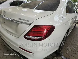 Mercedes-Benz E200 2017 Pearl