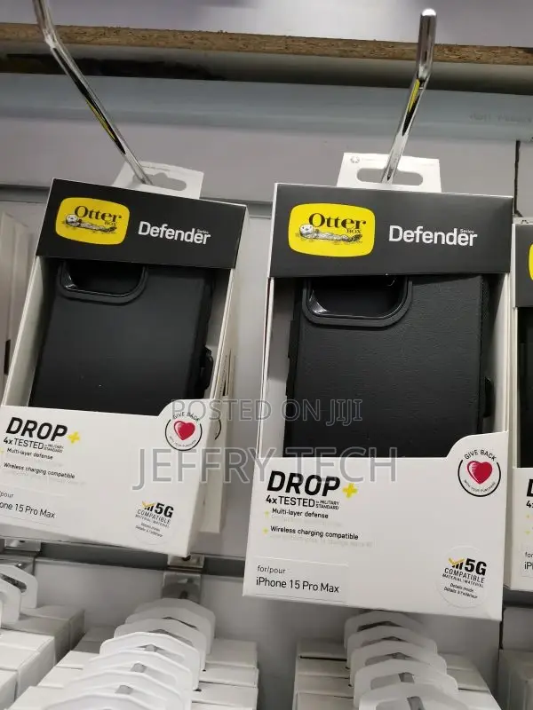Otterbox - Defender Series Apple iPhone 15 Pro Max - Black