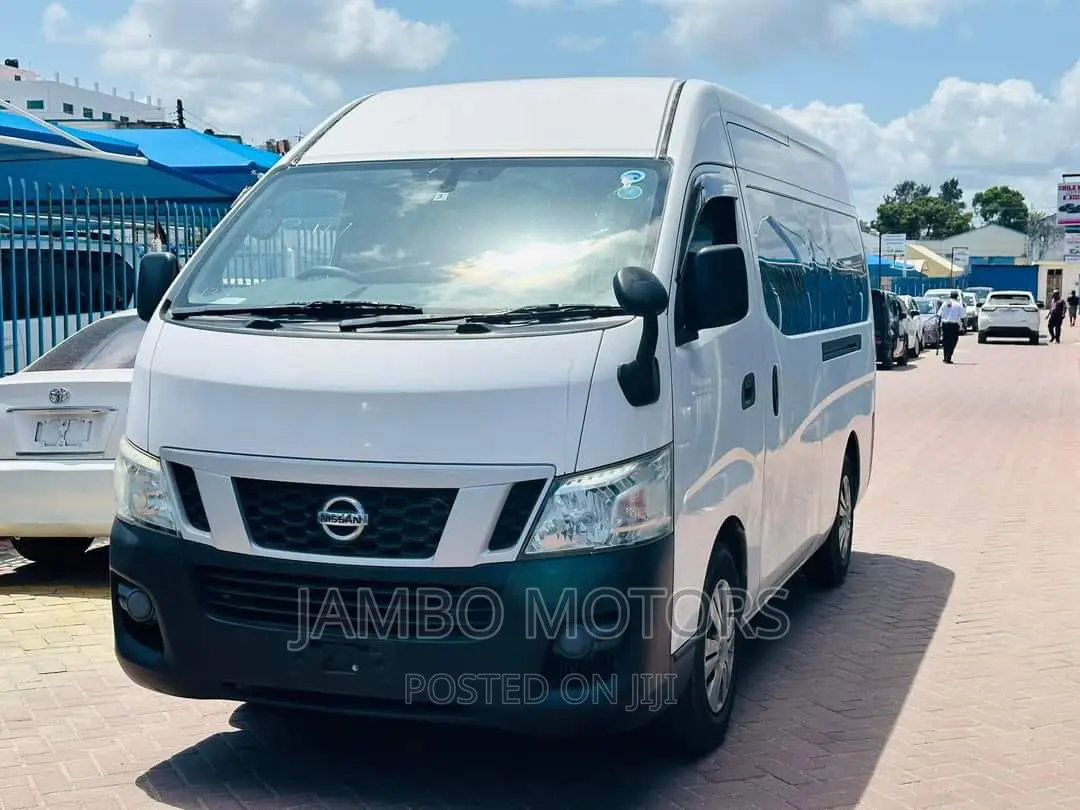 Nissan Caravan (Urvan) 2016 White