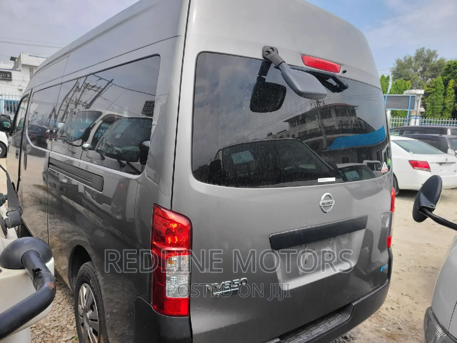 Nissan Caravan (Urvan) 2016 Grey