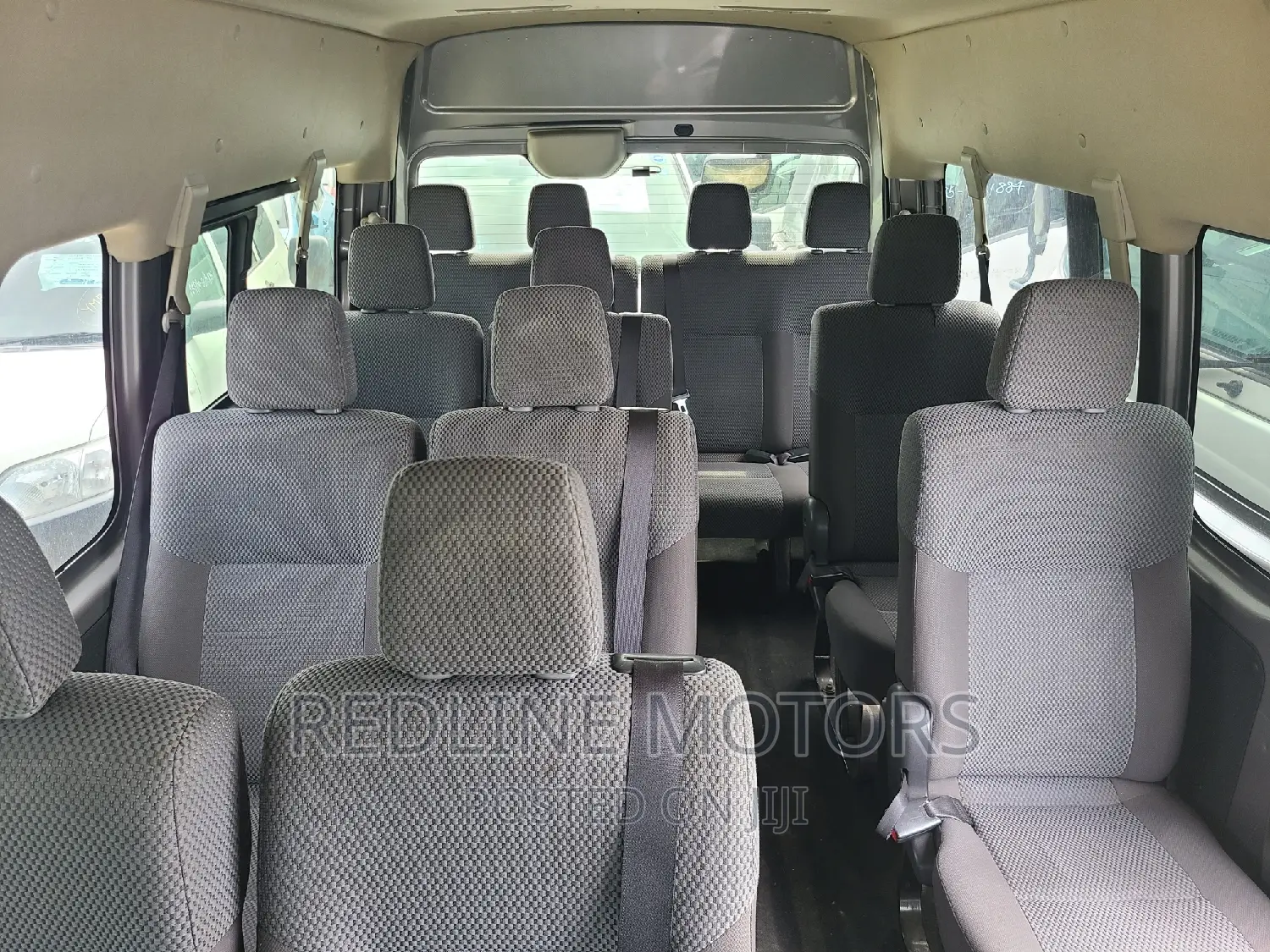 Nissan Caravan (Urvan) 2016 Grey