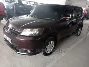 Toyota Corolla Rumion 2015 Red