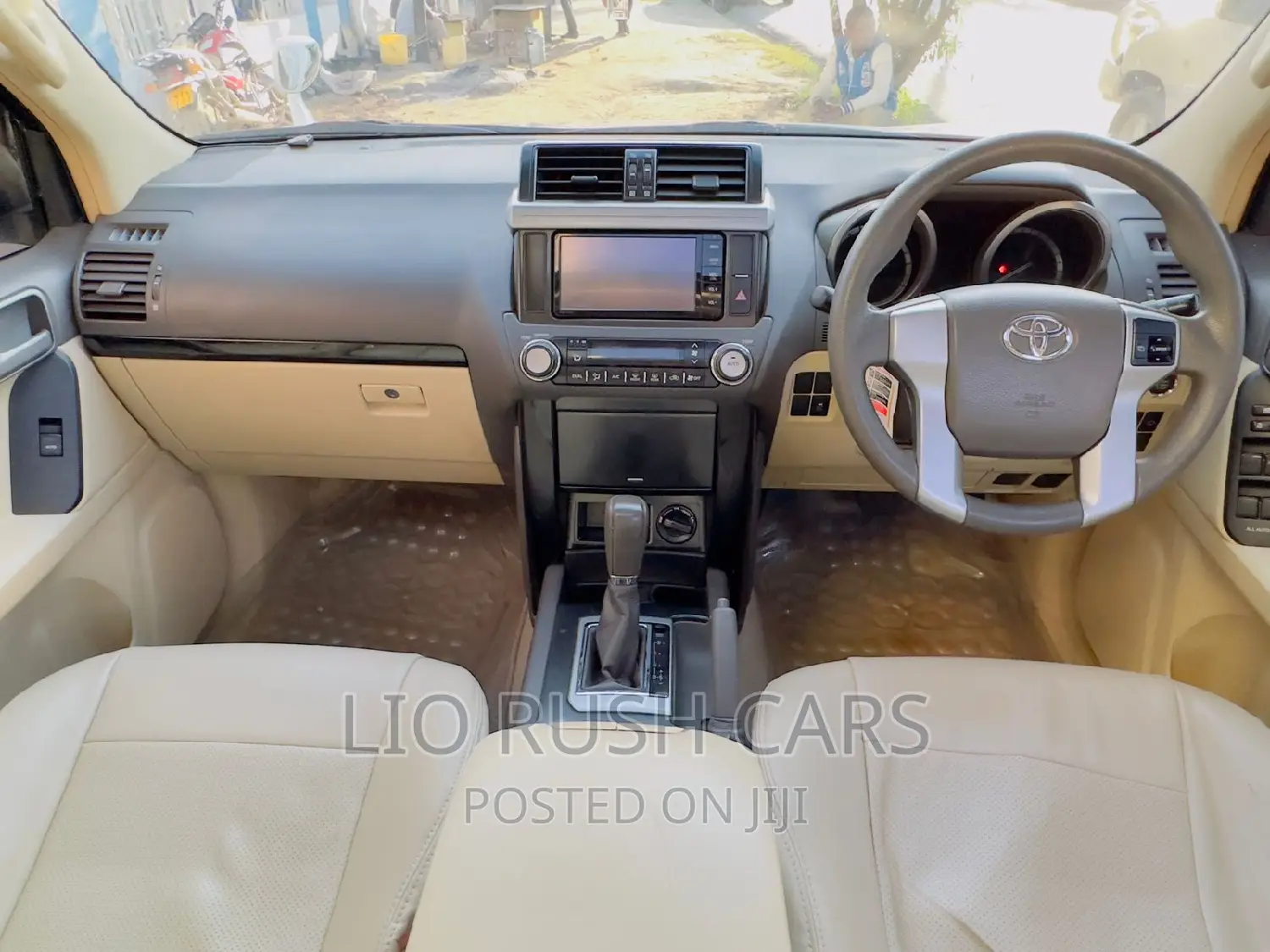 Toyota Land Cruiser Prado 2015 White