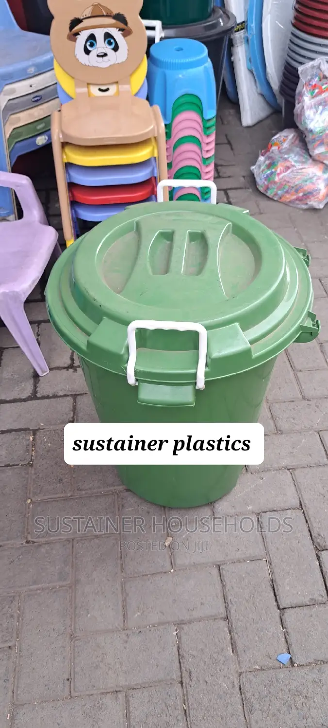 60 Litres Waste Bins With Handles and Locking Lid