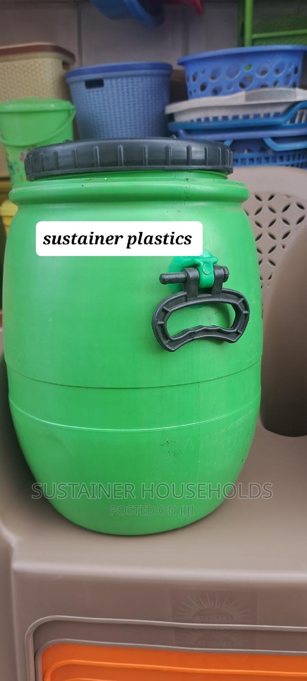 20 LTRS Tanks With Tap - thumbnail 3