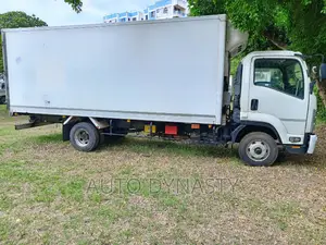 Isuzu Forward TRCK