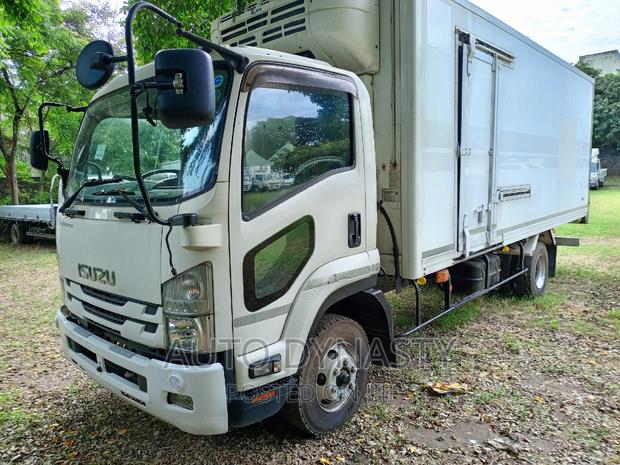 Isuzu Forward TRCK - thumbnail 3