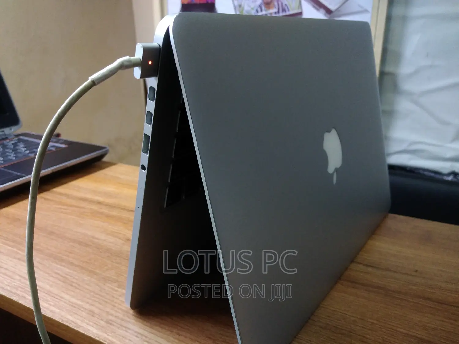 Laptop Apple MacBook 2014 8GB Intel Core I5 SSD 256GB