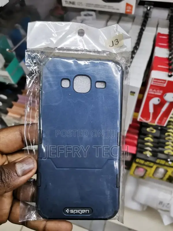 Spigen Ultra Hybrid Samsung Galaxy J3 2016 Case