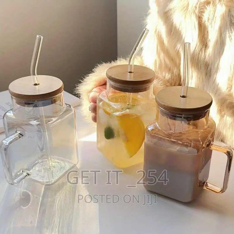 Glass Mugs With Handle,Lid Straw 
500ml