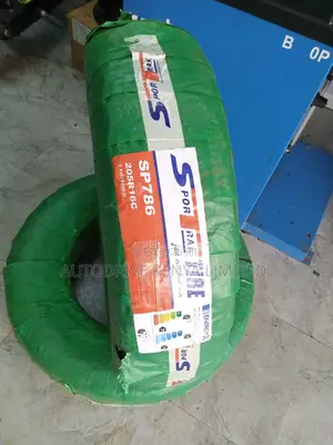 205R16C Sportrak A/T