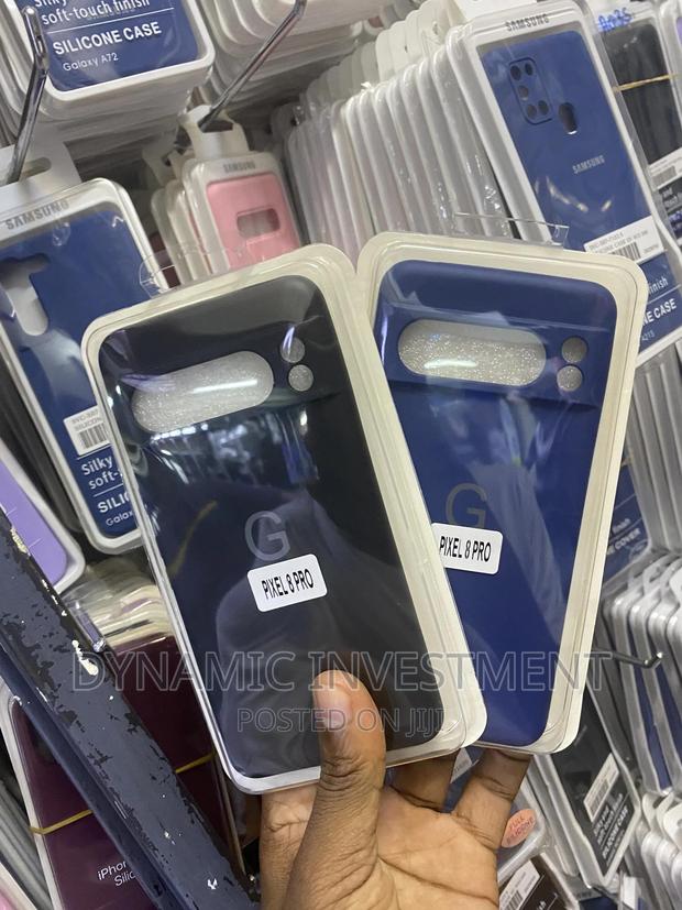 Liquid Silicone Case/Cover for Google Pixel 8 Pro-Black - thumbnail 3