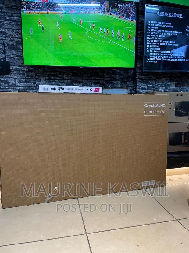 Samsung 55′′ CU7000 Crystal UHD Smart TV (2023) –