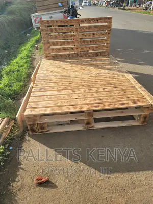 Pallet Bed- 5*6 Pallet Bed With Drawers. (HM02)