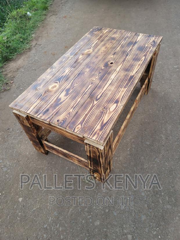 Coffee Table- Pallet Coffee Table.D11 - main view