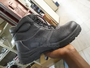 Heavy Duty Unisex Safety Boots 42-46