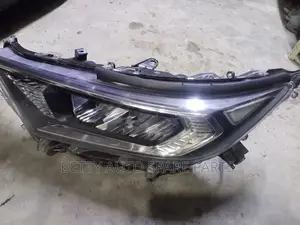 Toyota RAV4 2020 Headlight