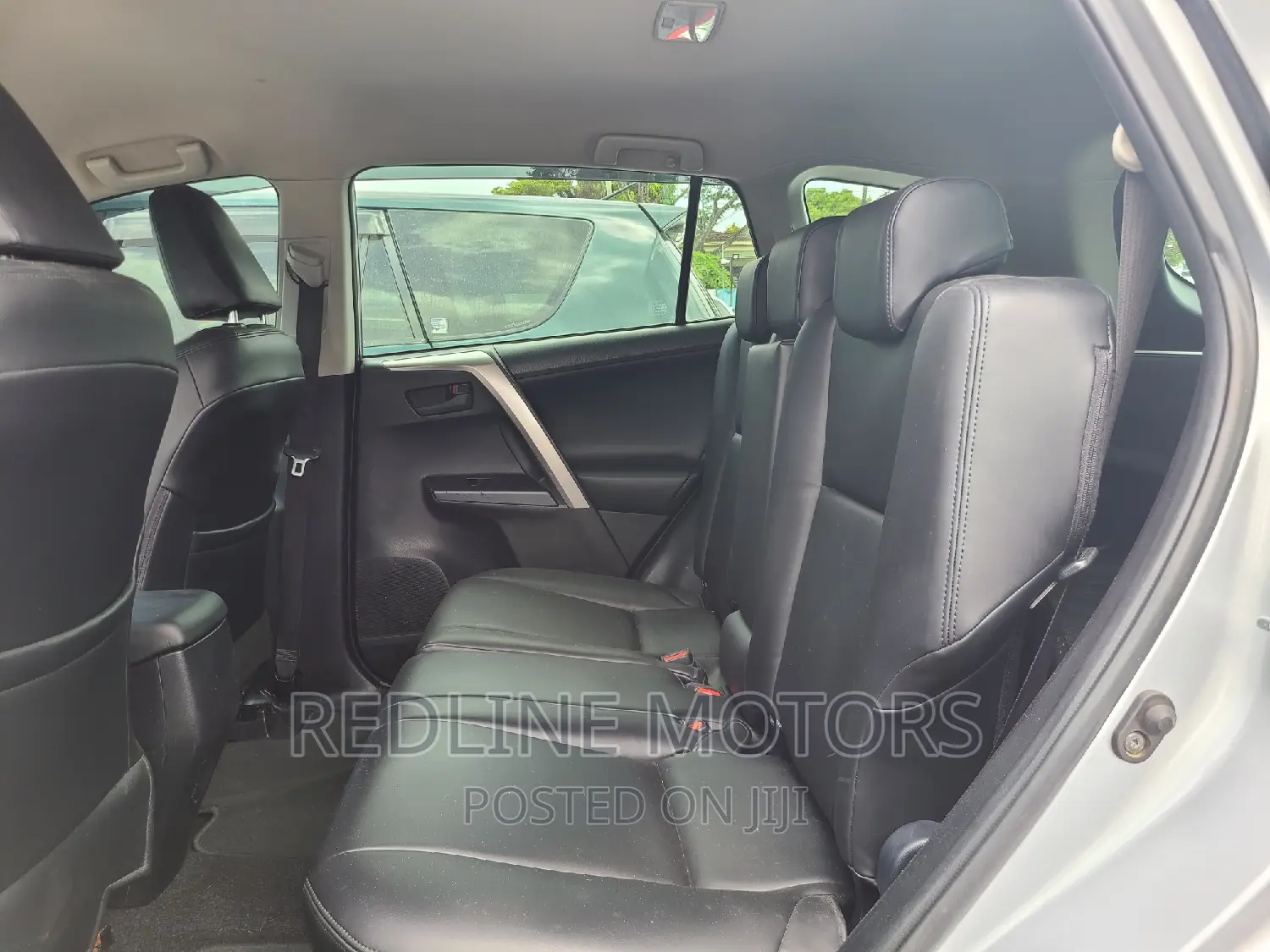Toyota RAV4 LE AWD (2.5L 4cyl 6A) 2016 Silver