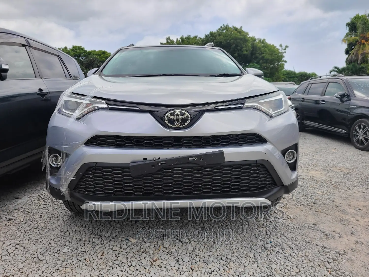 Toyota RAV4 LE AWD (2.5L 4cyl 6A) 2016 Silver