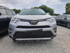 Toyota RAV4 LE AWD (2.5L 4cyl 6A) 2016 Silver