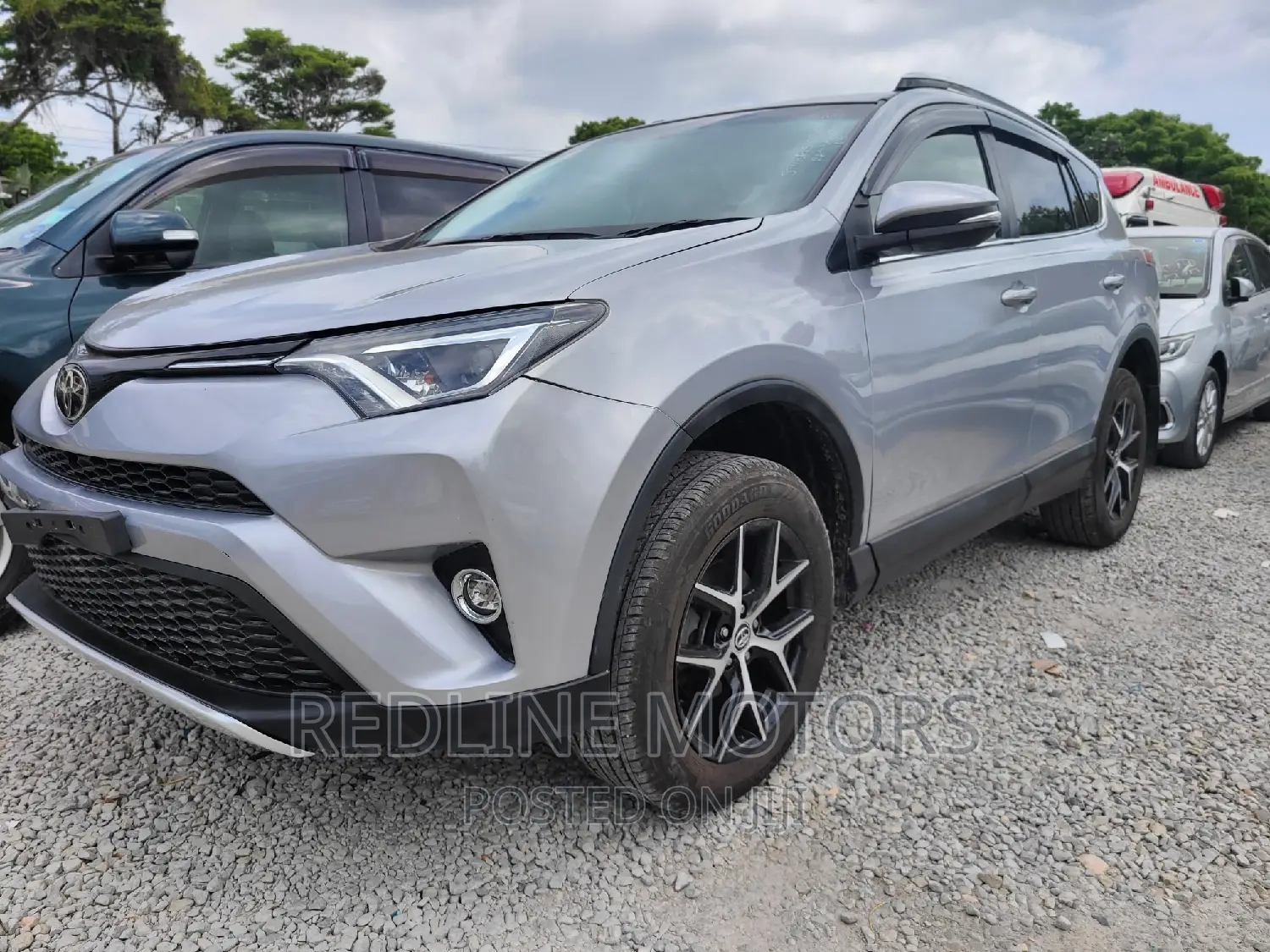 Toyota RAV4 LE AWD (2.5L 4cyl 6A) 2016 Silver