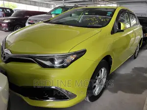 Toyota Auris 2016 Green