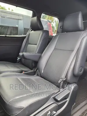 Toyota Esquire 2.0 AWD (7 seater) 2016 Black