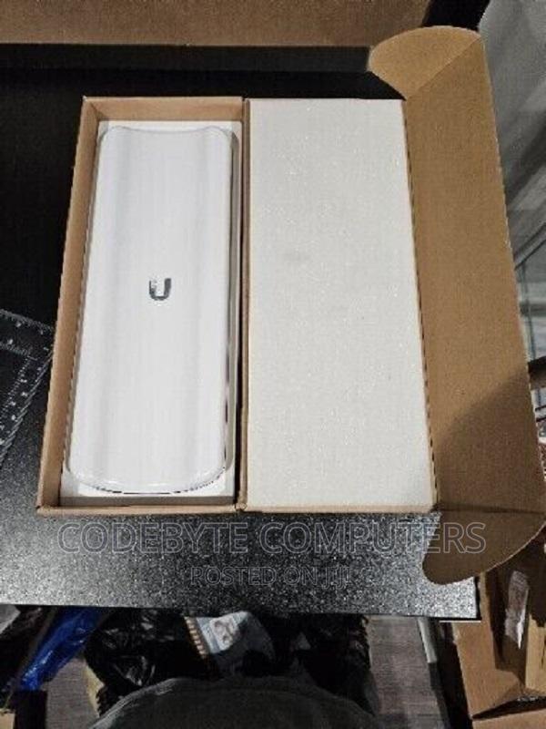 Ubiquiti Lite Ap GPS Lap-GPS - main view