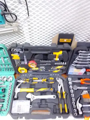 Tool Box/Hand Toolbox.