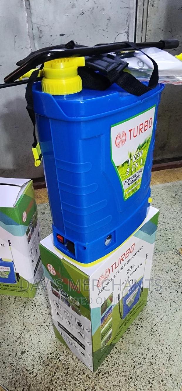 Rechargeable Knapsack Sprayer With Accessories - main view