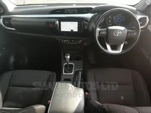 Toyota Hilux 2018 Black