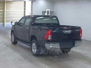 Toyota Hilux 2018 Black