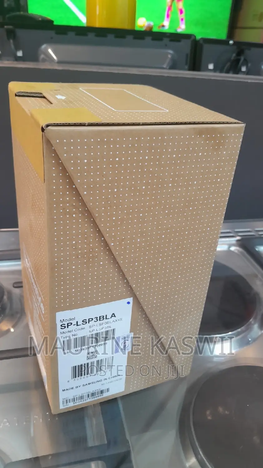 Samsung -the Freestyle SP-LSP3BLAXKE – Portable Projector