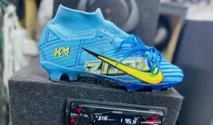 Original Nike Airzoom Soccer/Football Boots