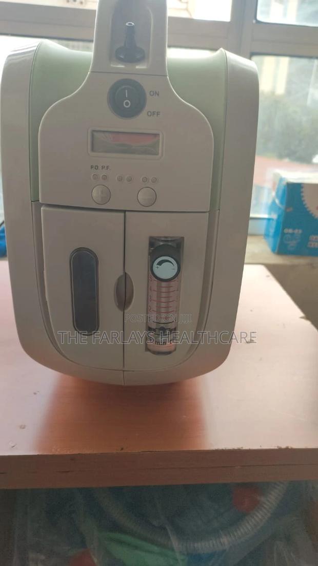Oxygen Concentrator Portable 5l/Min - thumbnail 2