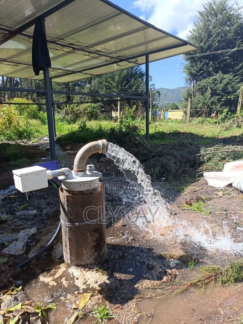 Borehole Solar With Submersible Pumps and Solar Panels