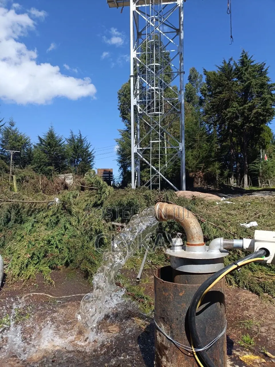Solar Borehole System Submersible Pumps and Solar Panels