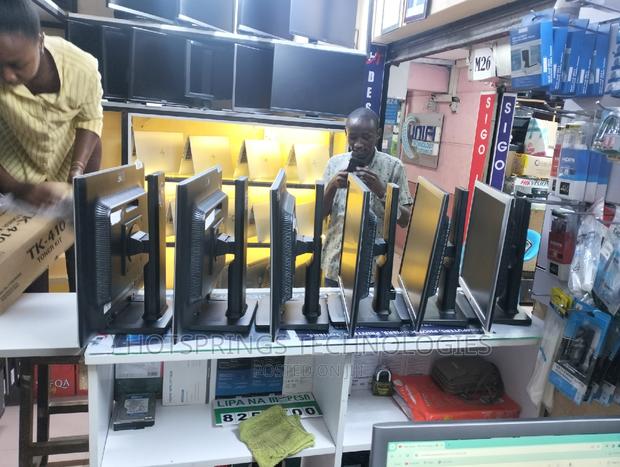 HP 19inch Monitor - thumbnail 3