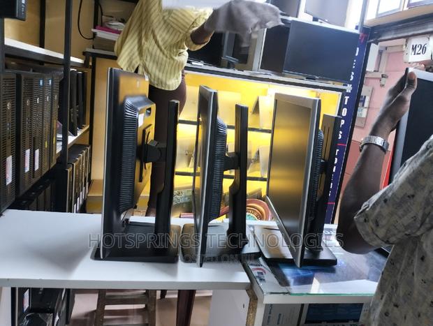 HP 19inch Monitor - thumbnail 5