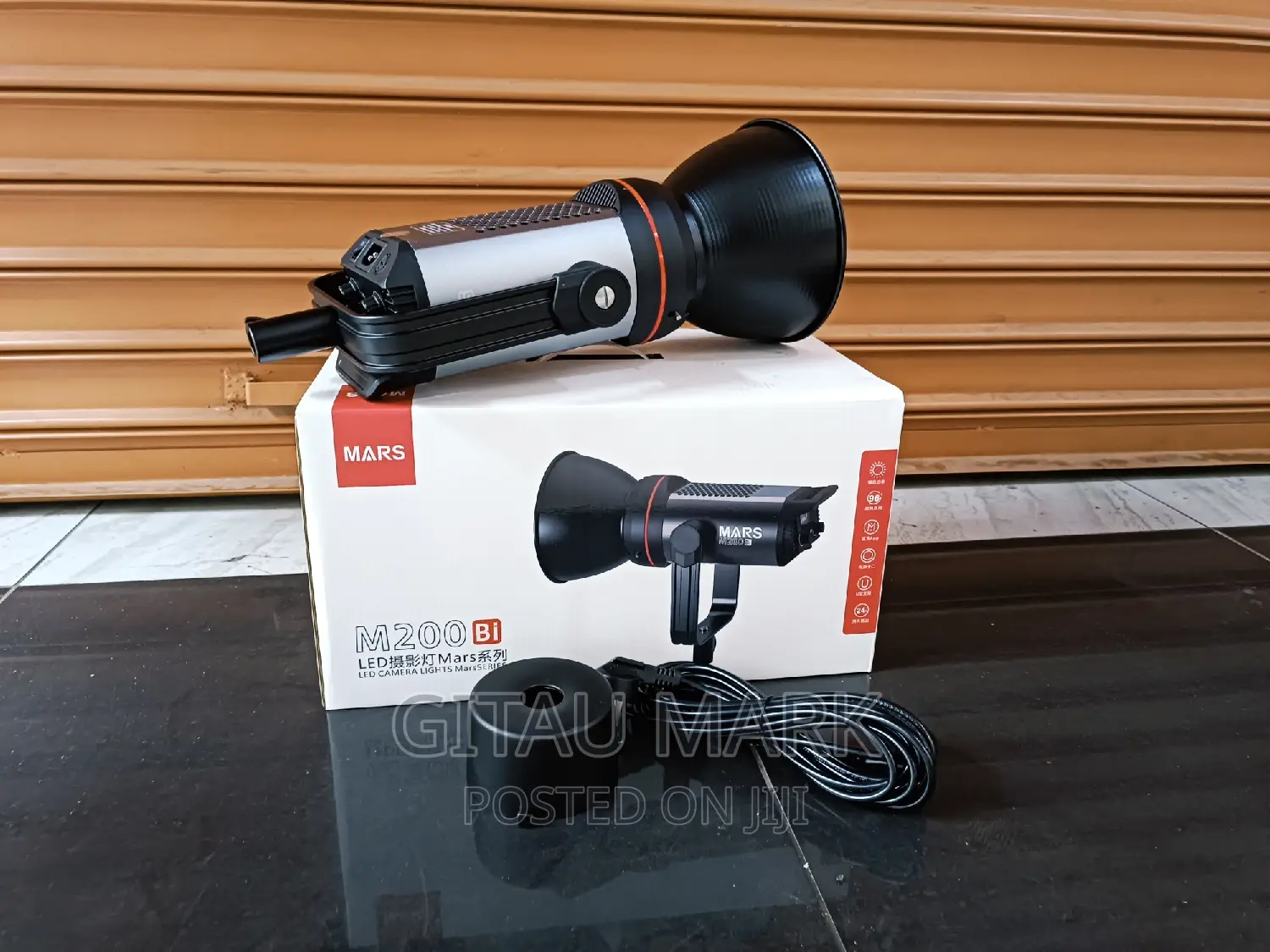 Triopo M200bi Studio Videolight 3200-