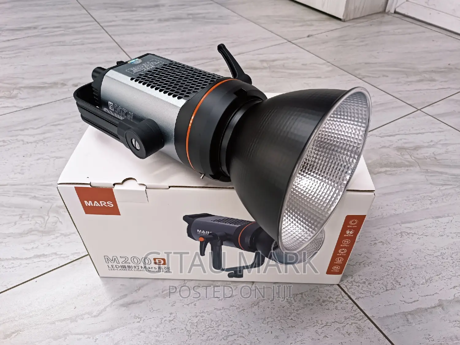 Triopo Mars M200 D Continuous LED Video Light 200 Watts