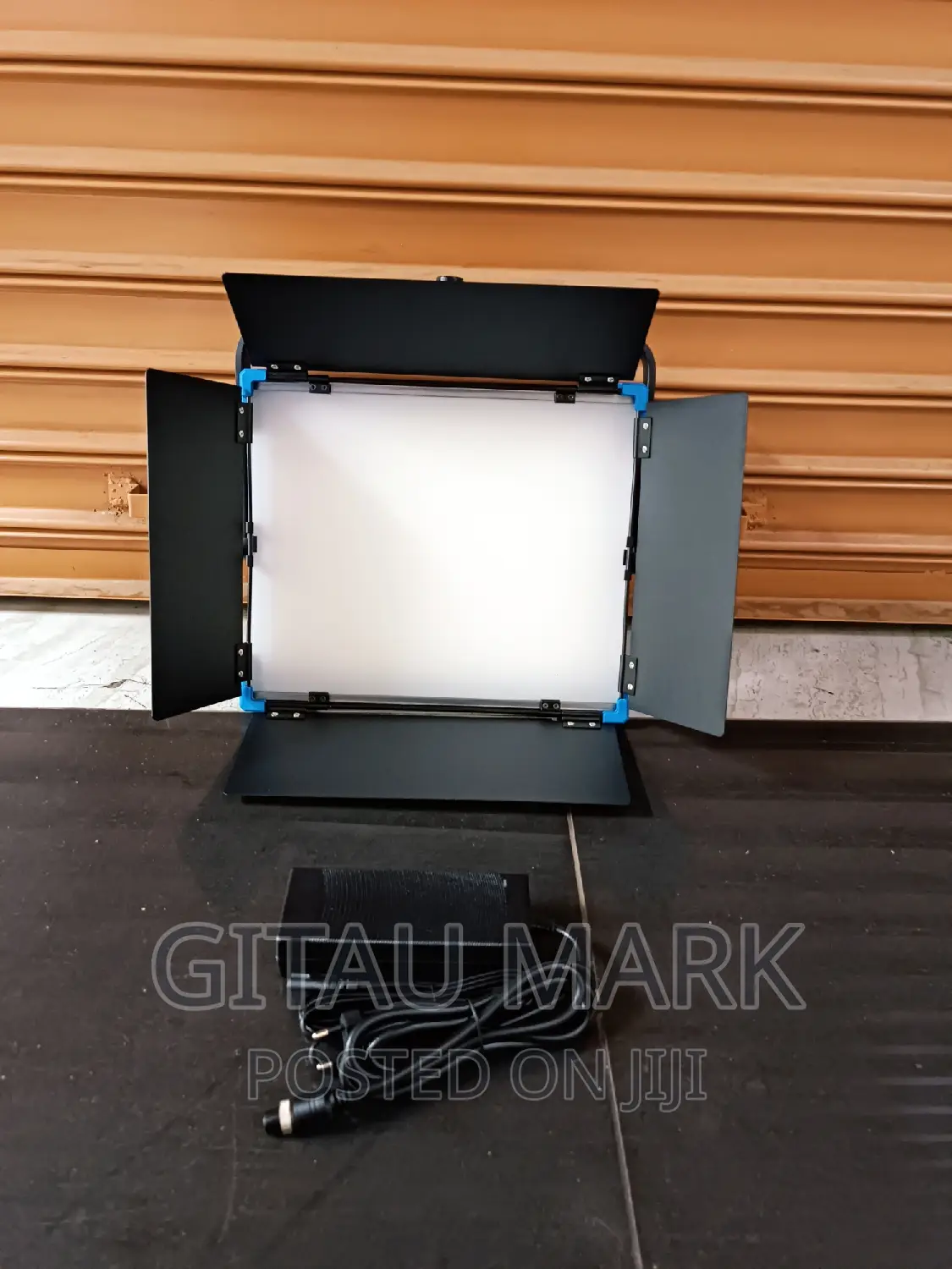 Yidoblo Gl-1200bi LED Light Panel