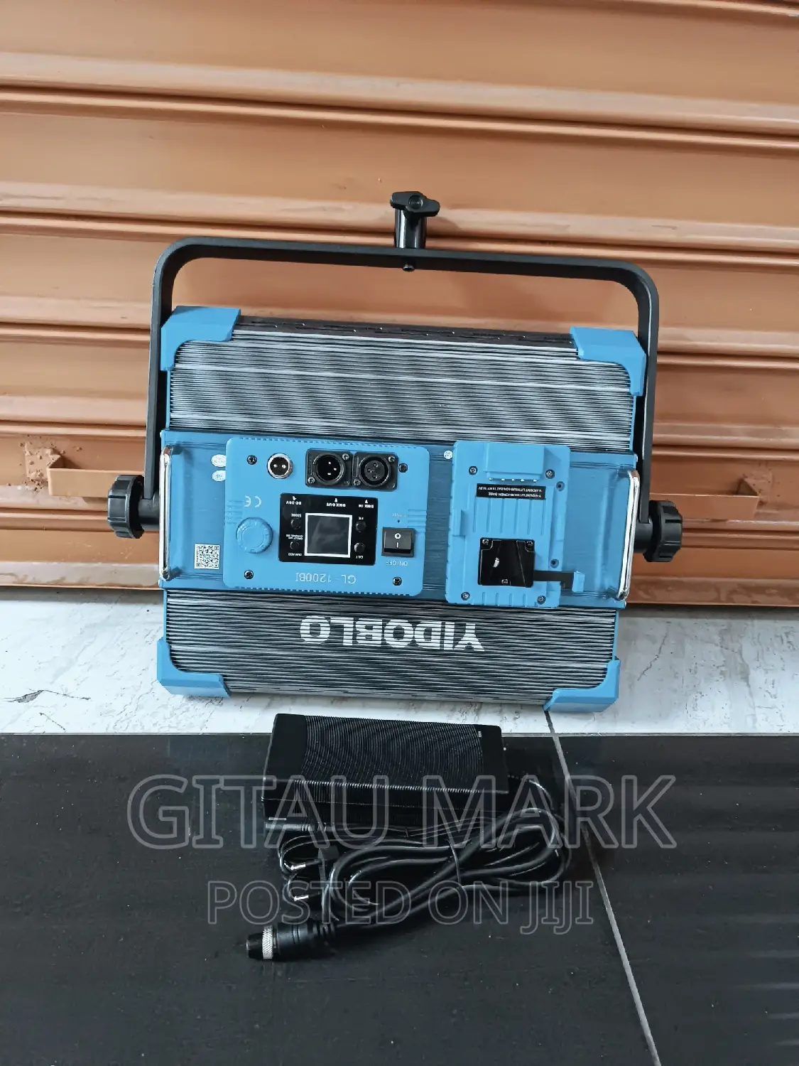 Yidoblo Gl-1200bi LED Light Panel