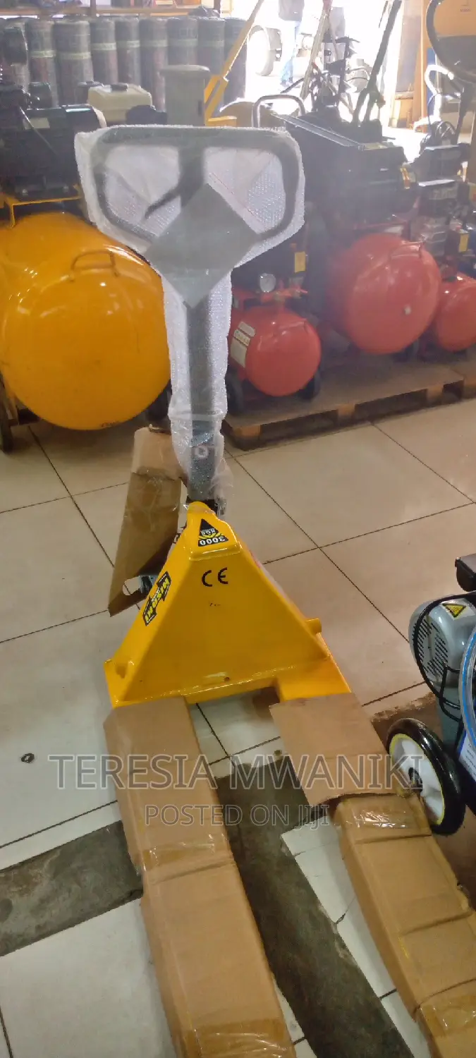 Hisaki Pallet Truck