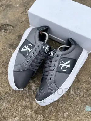 Calvin Klein Sneakers