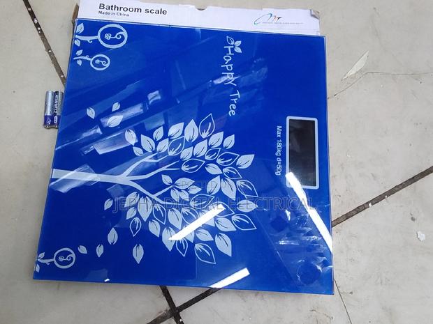 Bathroom Scale - main view