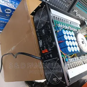 Original Crest Audio 18 Power Amplifier