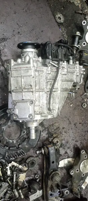 Toyota Vigo 4 Wd Gearbox Transfer (Level)