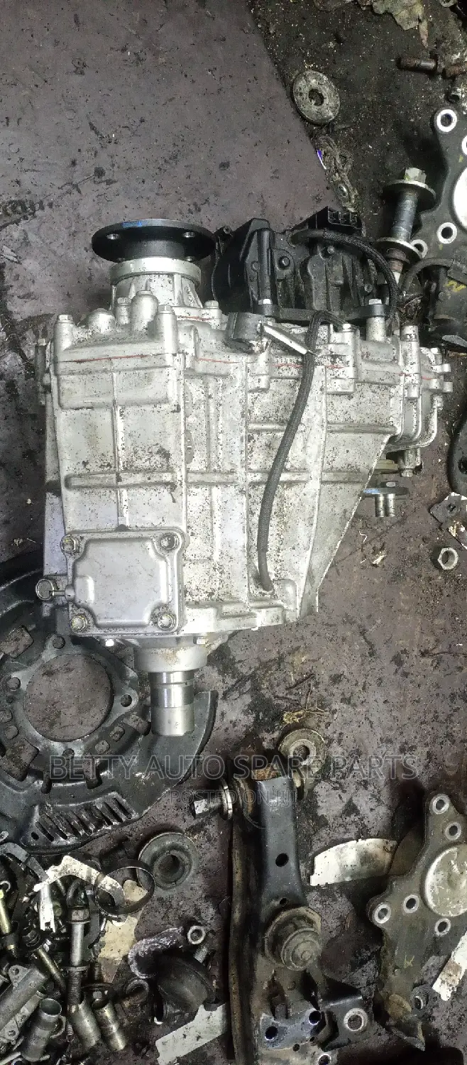 Toyota Vigo 4 Wd Gearbox Transfer (Level)